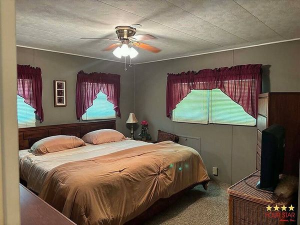 35 Cocos Plumosa Drive, Eustis FL 32726