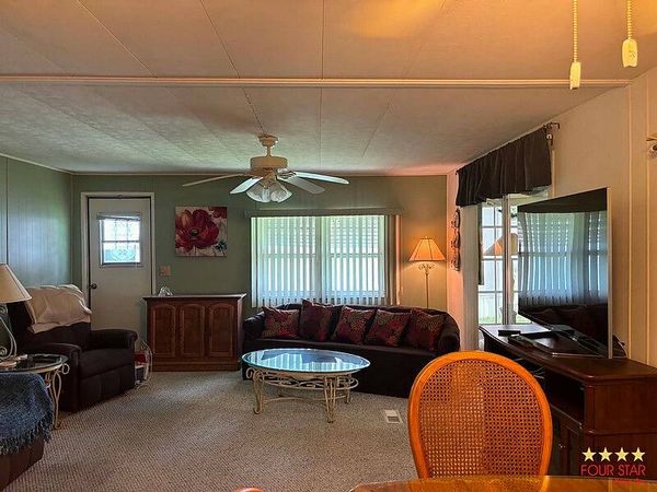 35 Cocos Plumosa Drive, Eustis FL 32726