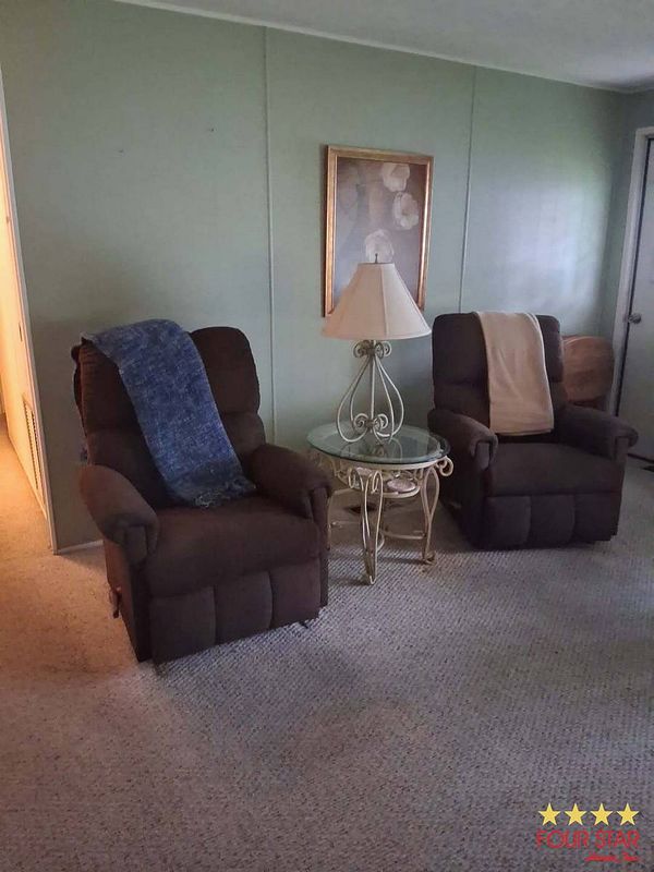 35 Cocos Plumosa Drive, Eustis FL 32726