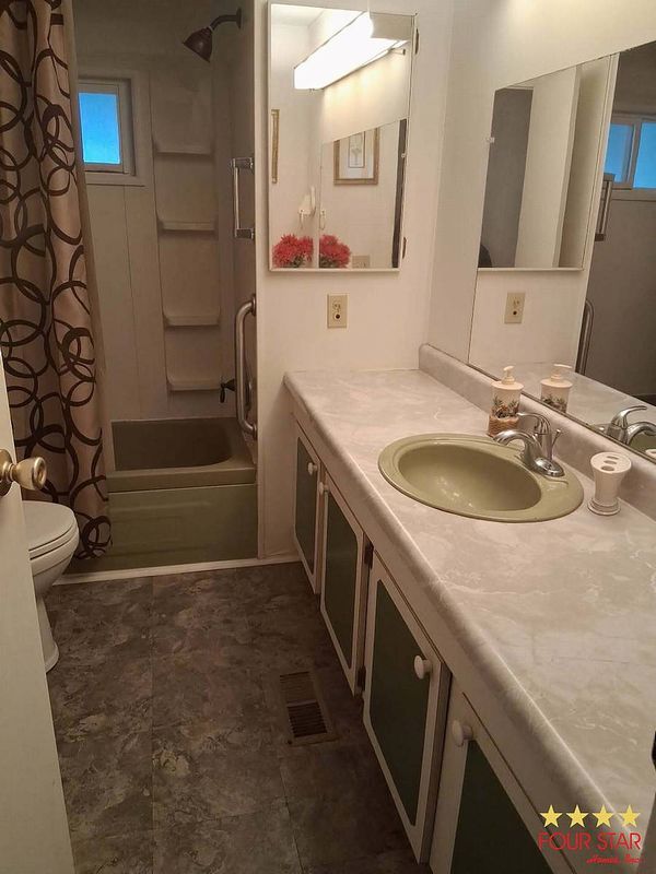35 Cocos Plumosa Drive, Eustis FL 32726