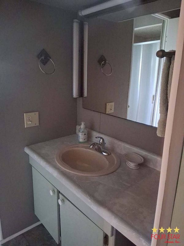 35 Cocos Plumosa Drive, Eustis FL 32726