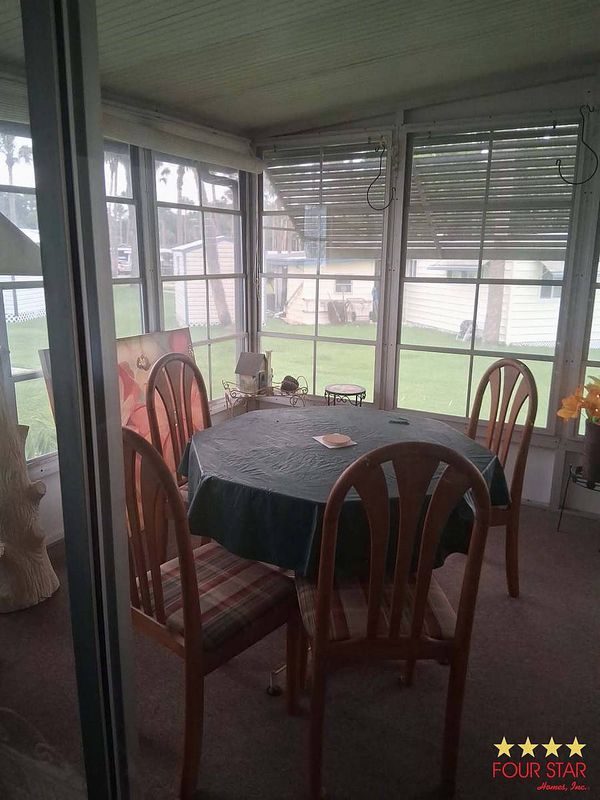 35 Cocos Plumosa Drive, Eustis FL 32726