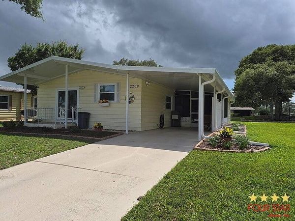 2200 Las Fuentes Drive, Port Orange FL 32127