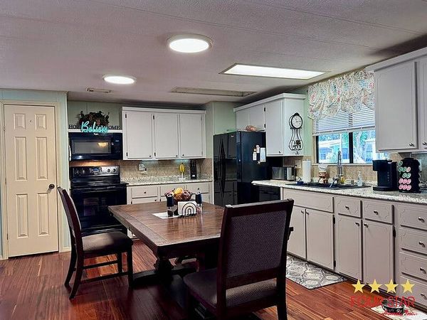 14527 Pine Valley Road, Orlando FL 32826