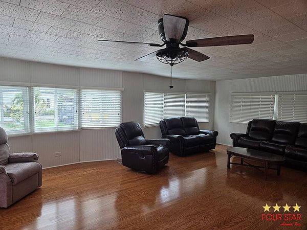 2365 Fremont Dr, Sarasota FL 34243