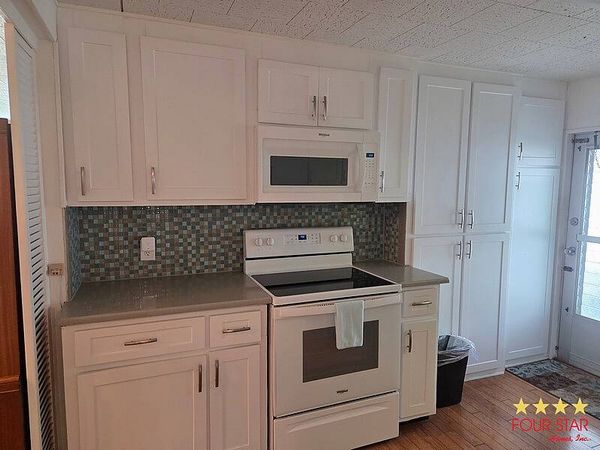 2365 Fremont Dr, Sarasota FL 34243