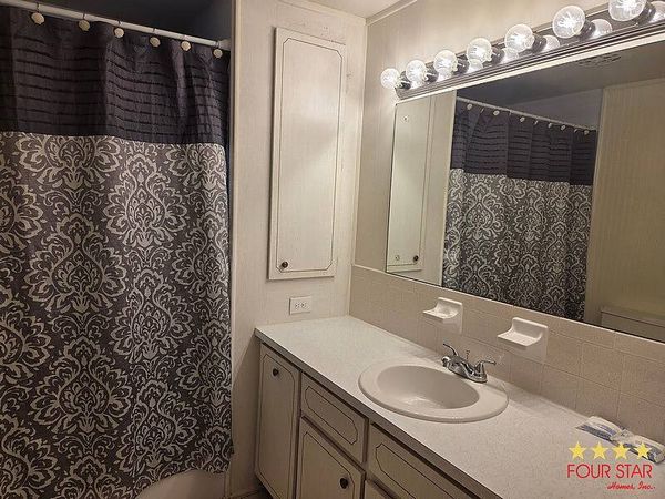 2365 Fremont Dr, Sarasota FL 34243