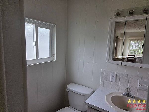 2365 Fremont Dr, Sarasota FL 34243
