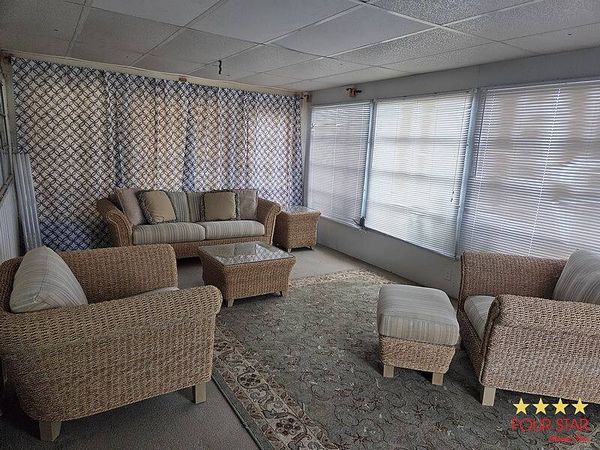 2365 Fremont Dr, Sarasota FL 34243
