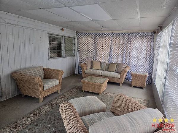 2365 Fremont Dr, Sarasota FL 34243