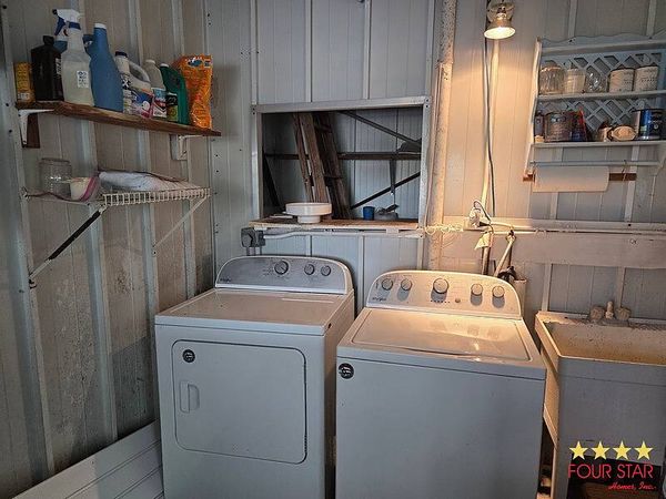 2365 Fremont Dr, Sarasota FL 34243