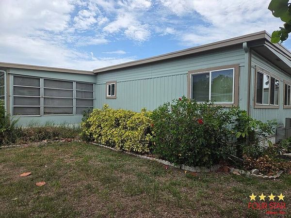 2365 Fremont Dr, Sarasota FL 34243