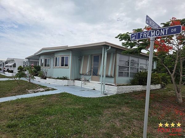 2365 Fremont Dr, Sarasota FL 34243