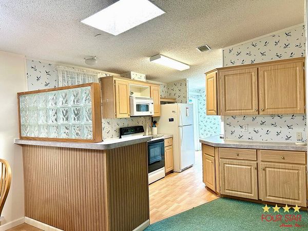 15 Granada Ln, Leesburg FL 34748