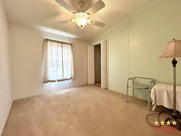 15 Granada Ln, Leesburg FL 34748