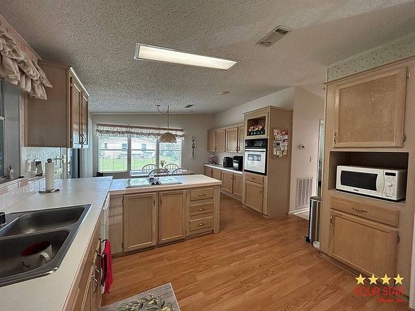 140 Costa Rica, Edgewater FL 32141