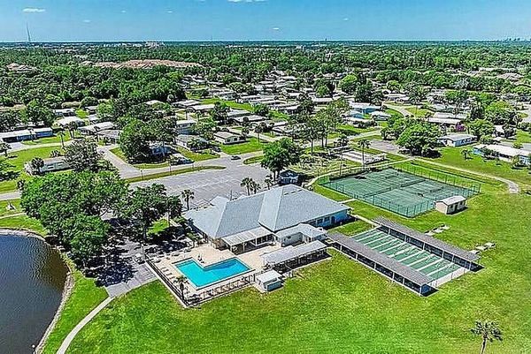 3844 King Sago Ct., Oviedo FL 32765
