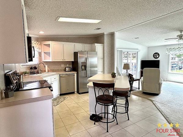 34 Harbor Circle, Astatula FL 34705