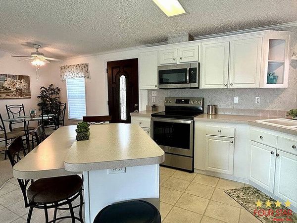 34 Harbor Circle, Astatula FL 34705