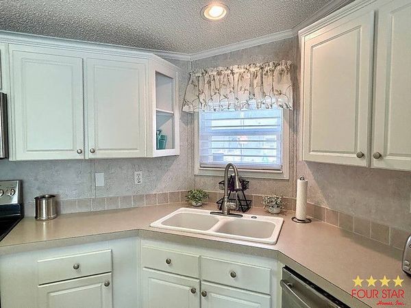 34 Harbor Circle, Astatula FL 34705