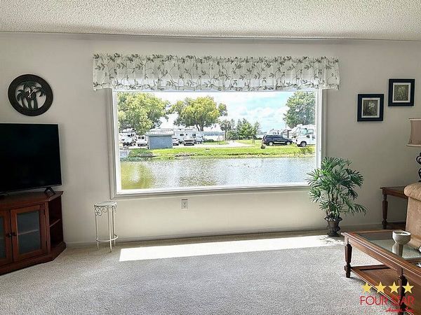 34 Harbor Circle, Astatula FL 34705