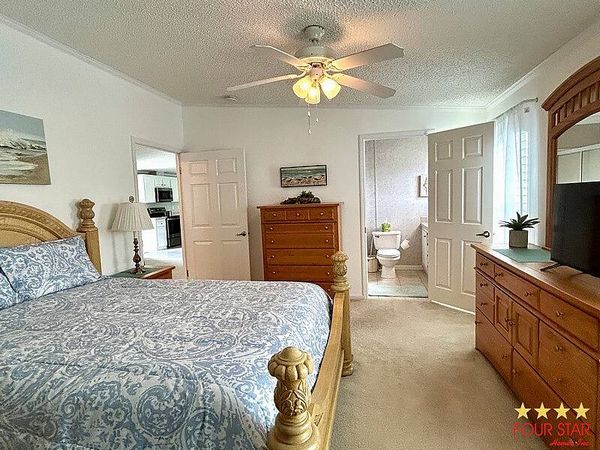 34 Harbor Circle, Astatula FL 34705