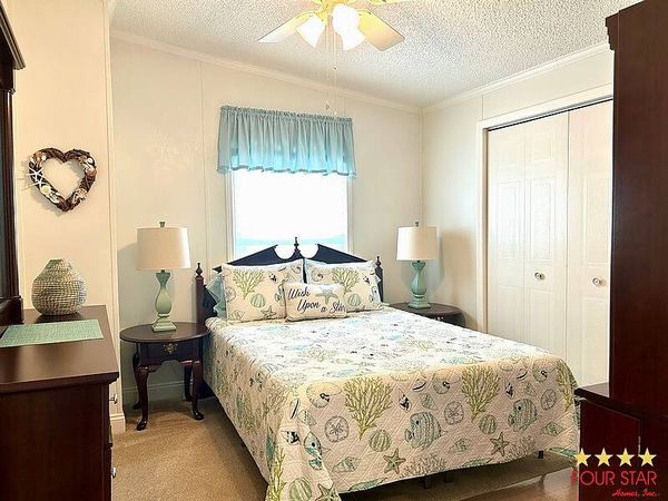 34 Harbor Circle, Astatula FL 34705