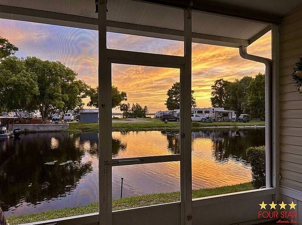 34 Harbor Circle, Astatula FL 34705