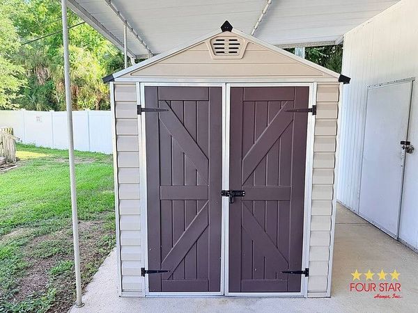 926 N Colonial Circle, Daytona Beach FL 32117