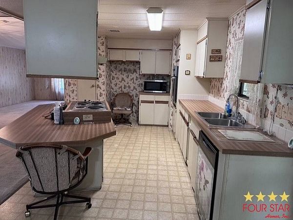 123  Conneaut Ter, DeLand FL 32724