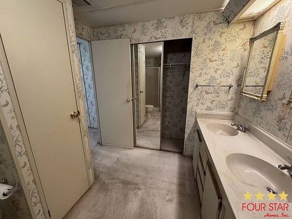 123  Conneaut Ter, DeLand FL 32724