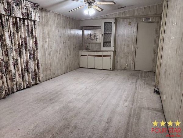 123  Conneaut Ter, DeLand FL 32724