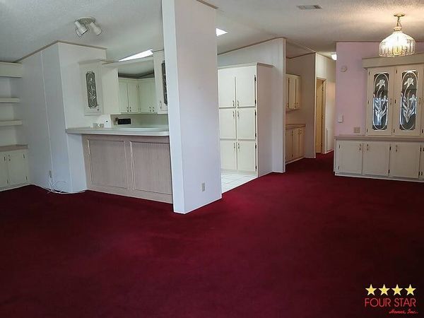 370 Kings Lake Drive, DeBary FL 32713