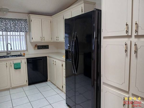 370 Kings Lake Drive, DeBary FL 32713