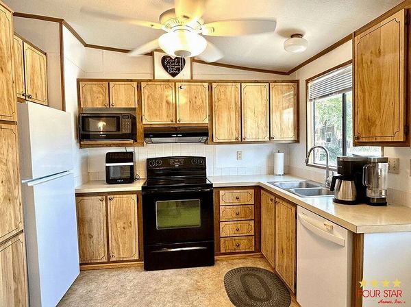 152 Formosa Island Rd, Leesburg FL 34788