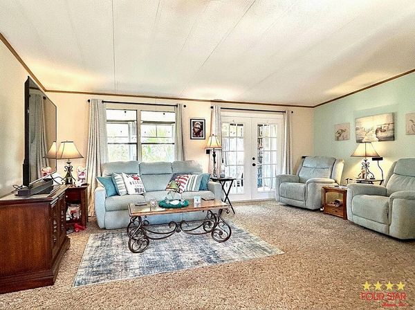 152 Formosa Island Rd, Leesburg FL 34788