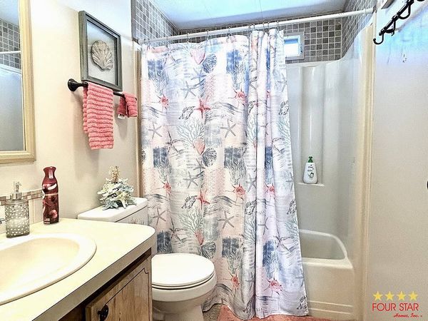 152 Formosa Island Rd, Leesburg FL 34788