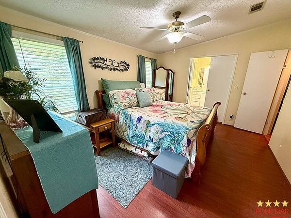 419 Kings Lake Drive, DeBary FL 32713