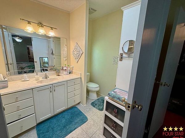 419 Kings Lake Drive, DeBary FL 32713