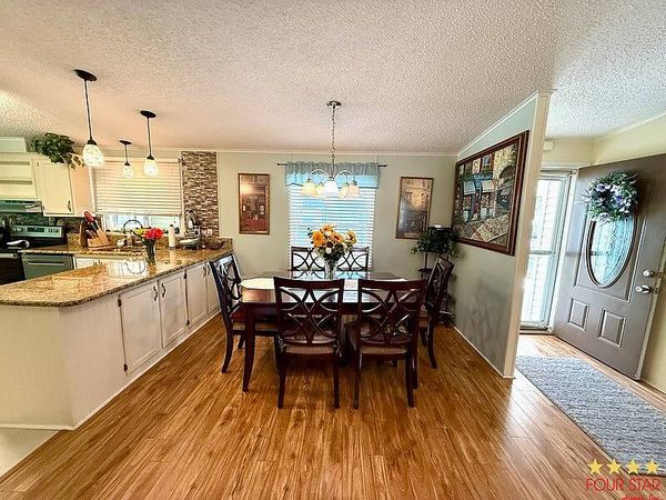 419 Kings Lake Drive, DeBary FL 32713
