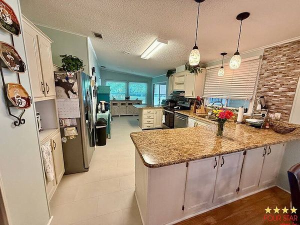 419 Kings Lake Drive, DeBary FL 32713