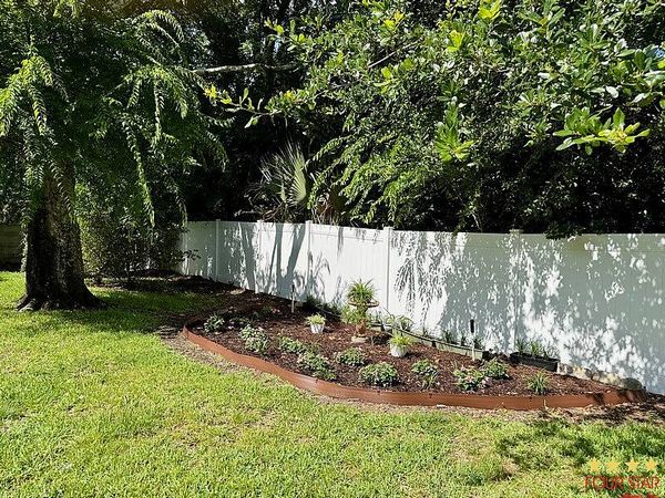 419 Kings Lake Drive, DeBary FL 32713