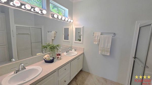 20 Beaumont Ln, Flagler Beach FL 32136