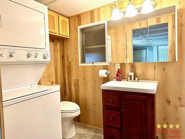 13B Douglas Dr, Tavares FL 32778