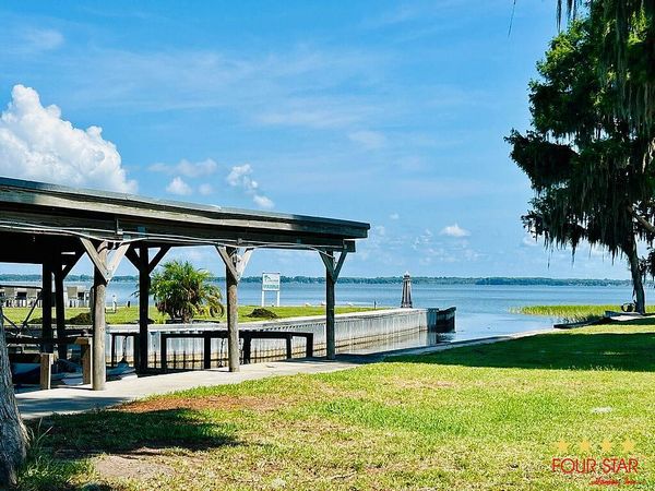 13B Douglas Dr, Tavares FL 32778