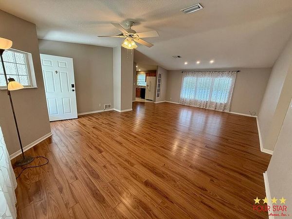 318 Waterford Heights, DeBary FL 32713