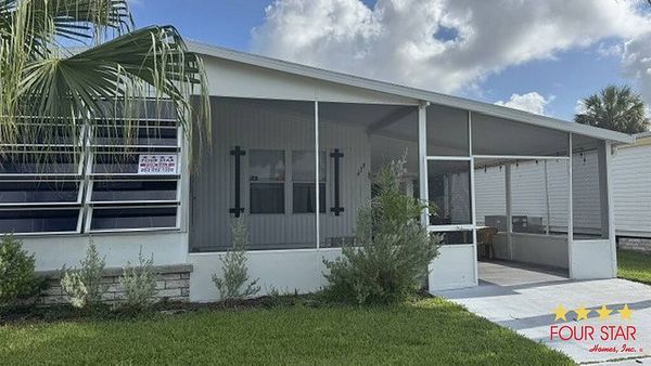 7300 20th St, Lot 439, Vero Beach FL 32966