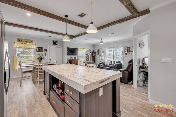 205 Belleza Blvd, Edgewater FL 32141