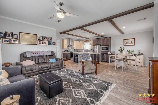 205 Belleza Blvd, Edgewater FL 32141