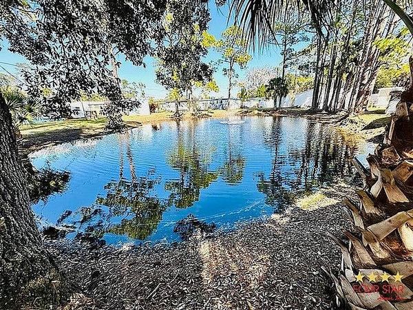 2585 La Linda Dr, New Smyrna Beach FL 32168